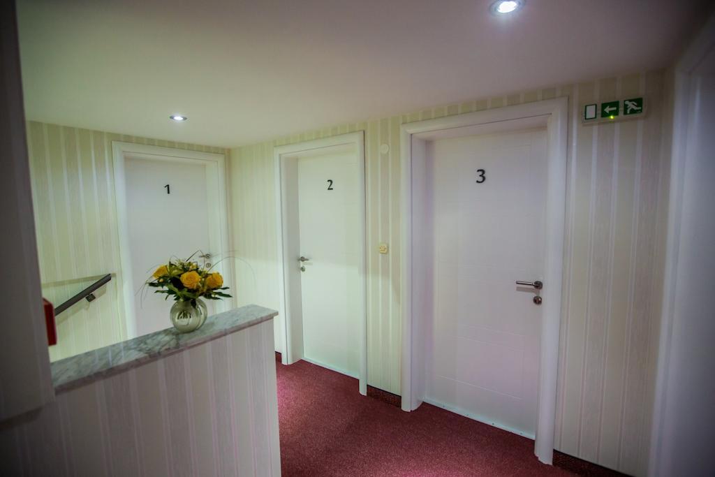 Apartments And Rooms Millennium Ogulin Bagian luar foto