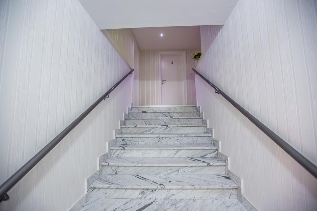 Apartments And Rooms Millennium Ogulin Bagian luar foto